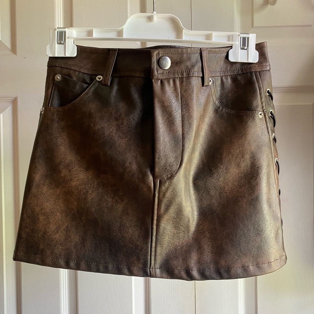 Brown Leather Mini Skirt💫